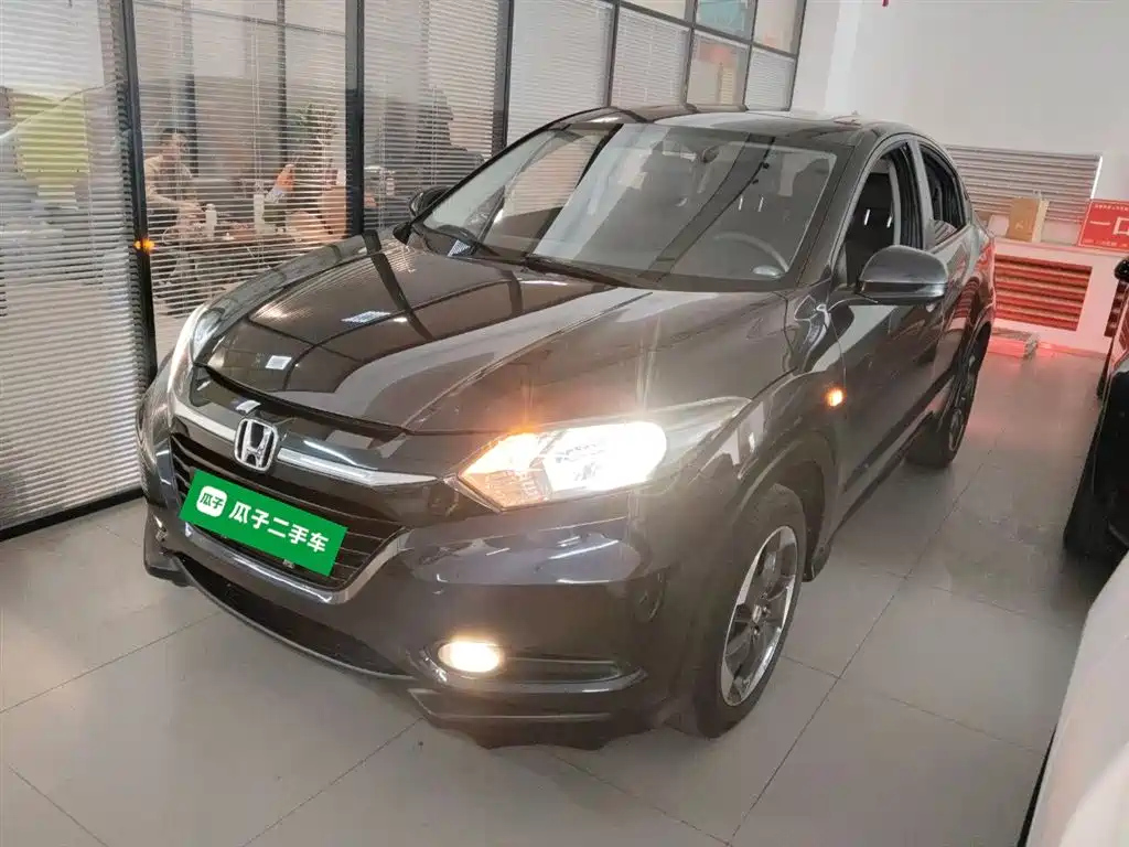 HONDA VEZEL 2016