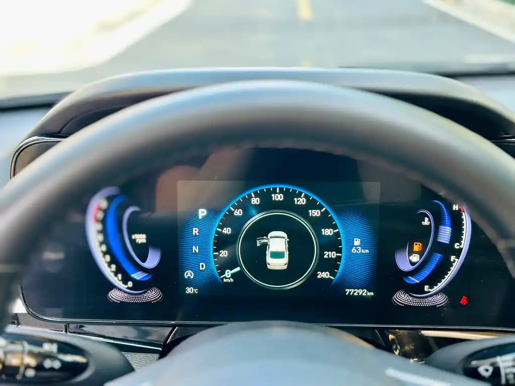 HYUNDAI MISTRA 2021