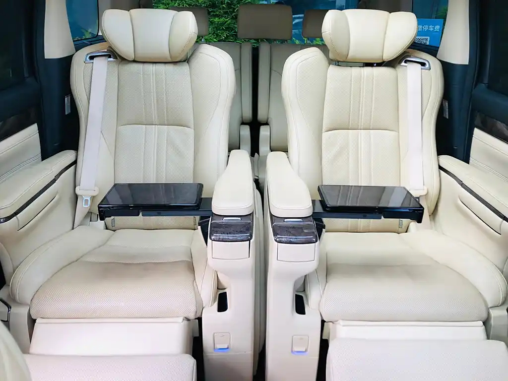 TOYOTA ALPHARD 2018