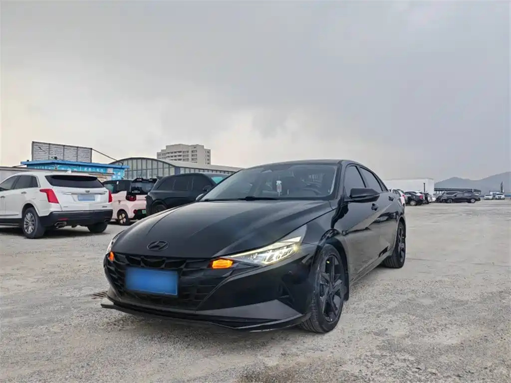 HYUNDAI ELANTRA 2022