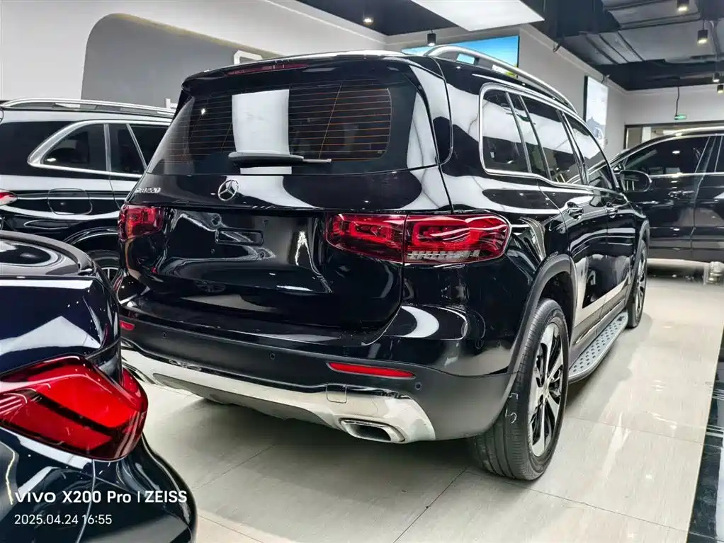 MERCEDES BENZ GLB 2023