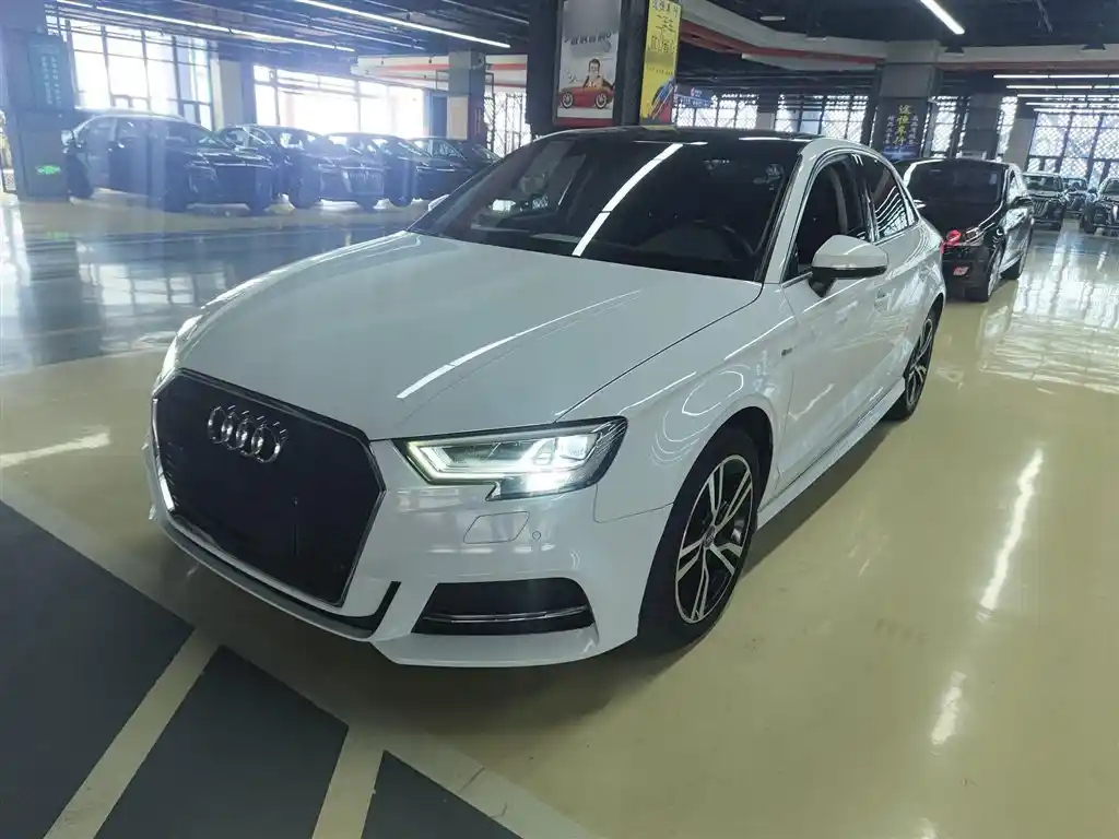 AUDI A3 2019