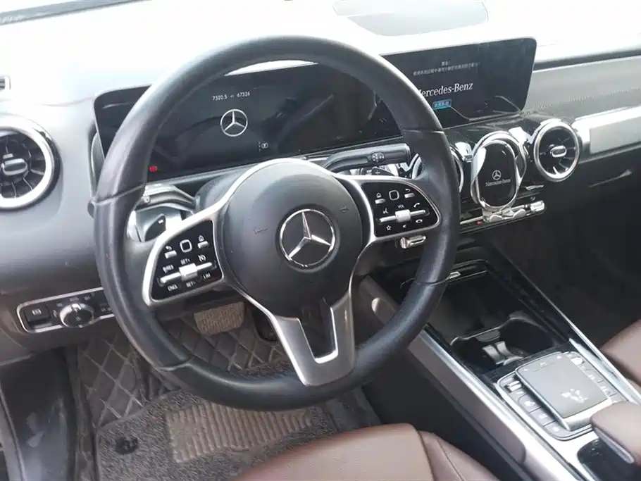 MERCEDES BENZ GLB 2020