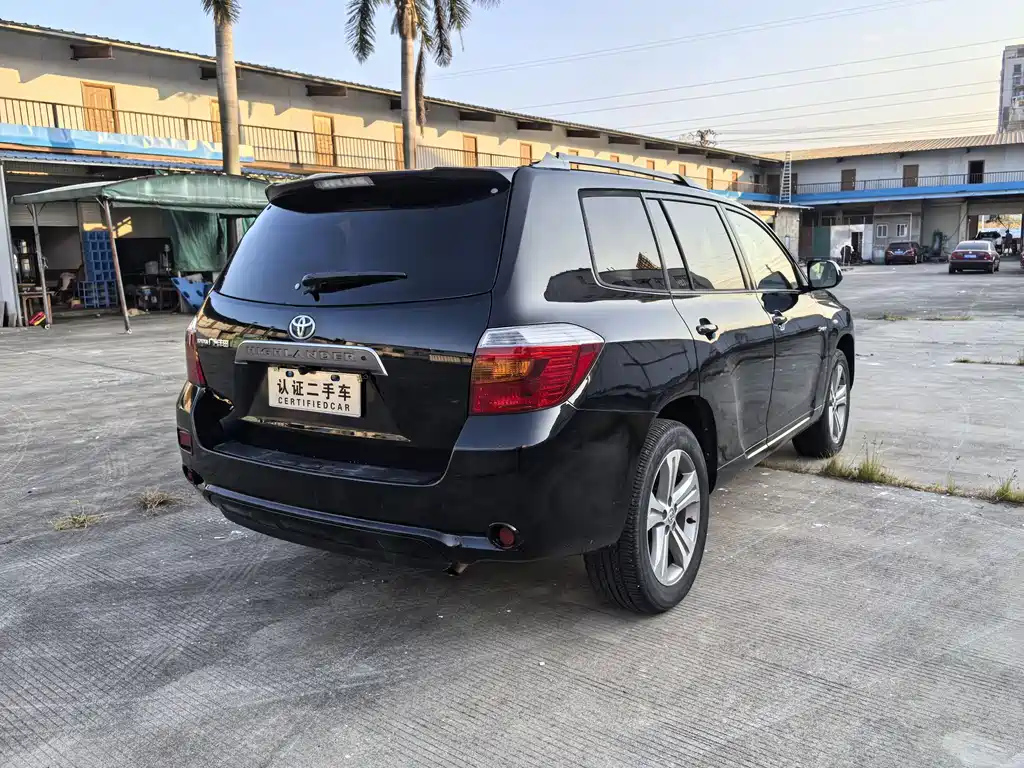 TOYOTA HIGHLANDER 2012