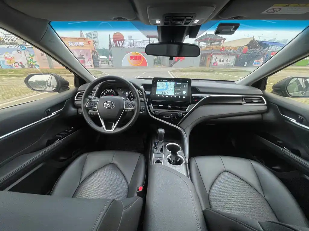 TOYOTA CAMRY 2021