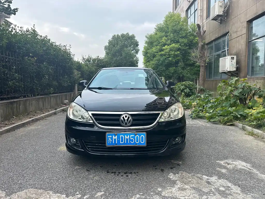 VOLKSWAGEN LAVIDA 2012