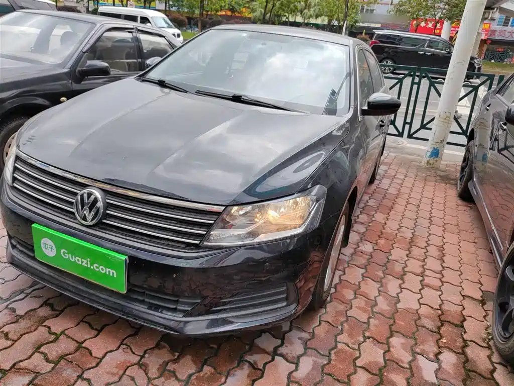 VOLKSWAGEN LAVIDA 2019