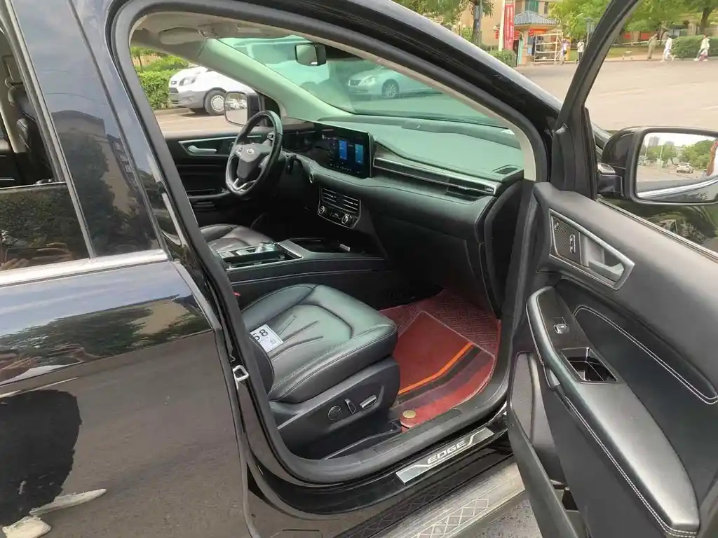 FORD EDGE 2021