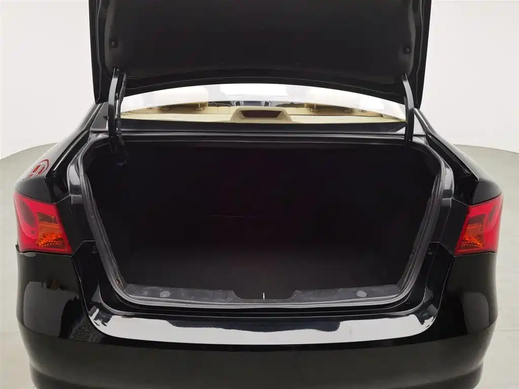 ROEWE 350 2015