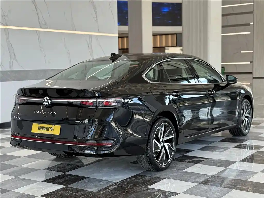 VOLKSWAGEN MAGOTAN 2024