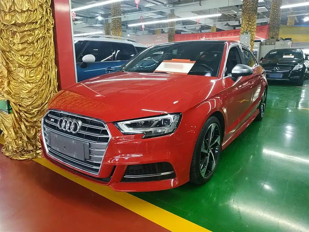 AUDI S3 2019