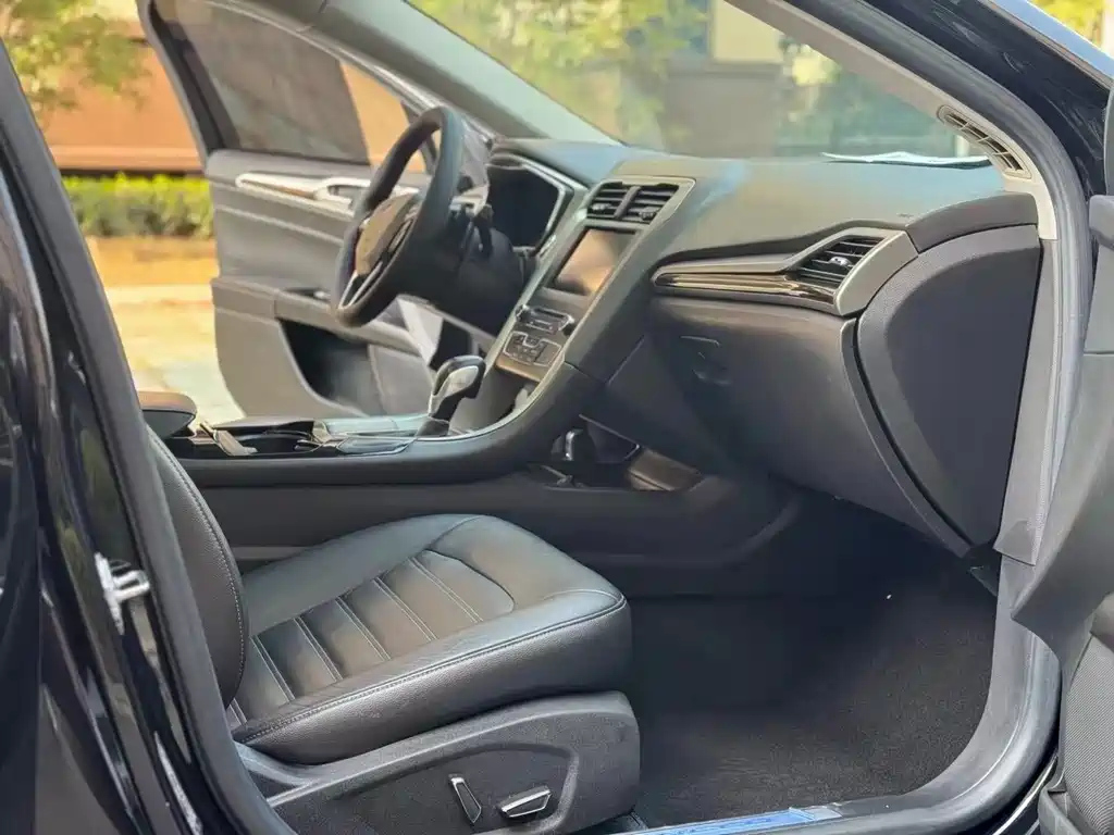 FORD MONDEO 2016