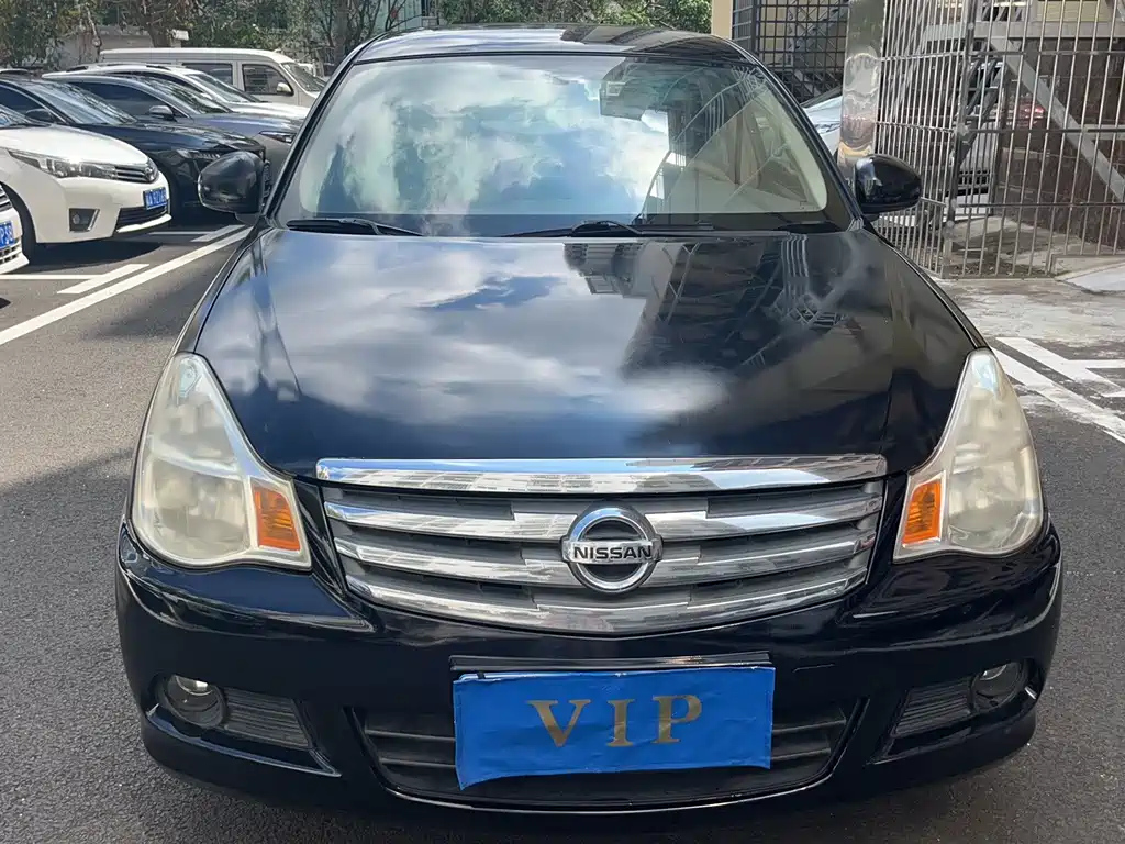 NISSAN SYLPHY 2013