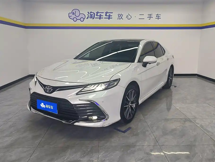 TOYOTA CAMRY 2023