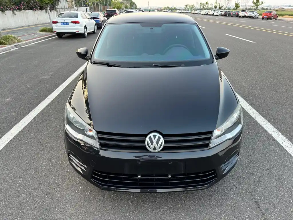 VOLKSWAGEN JETTA 2015