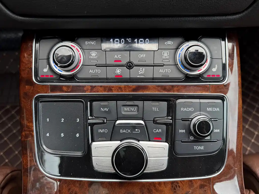 AUDI A8 2013