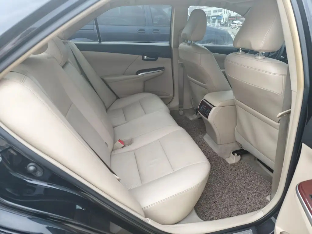 TOYOTA CAMRY 2012
