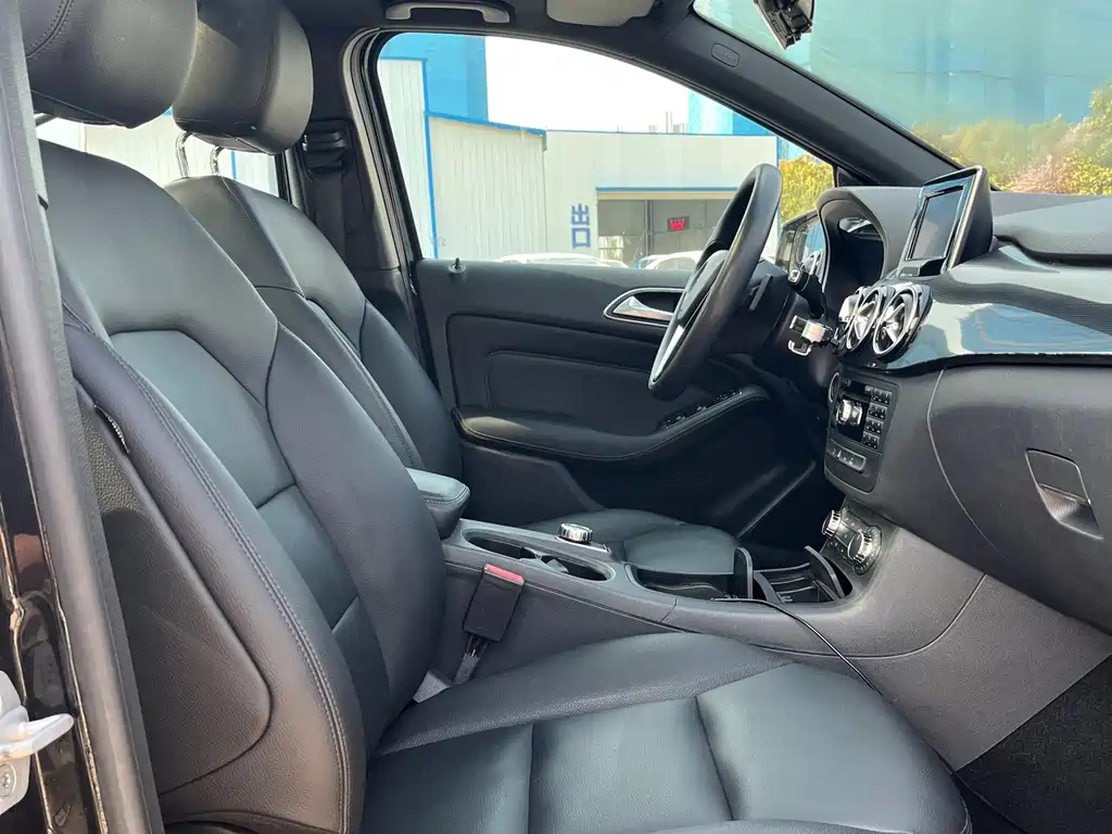MERCEDES BENZ B-CLASS 2012