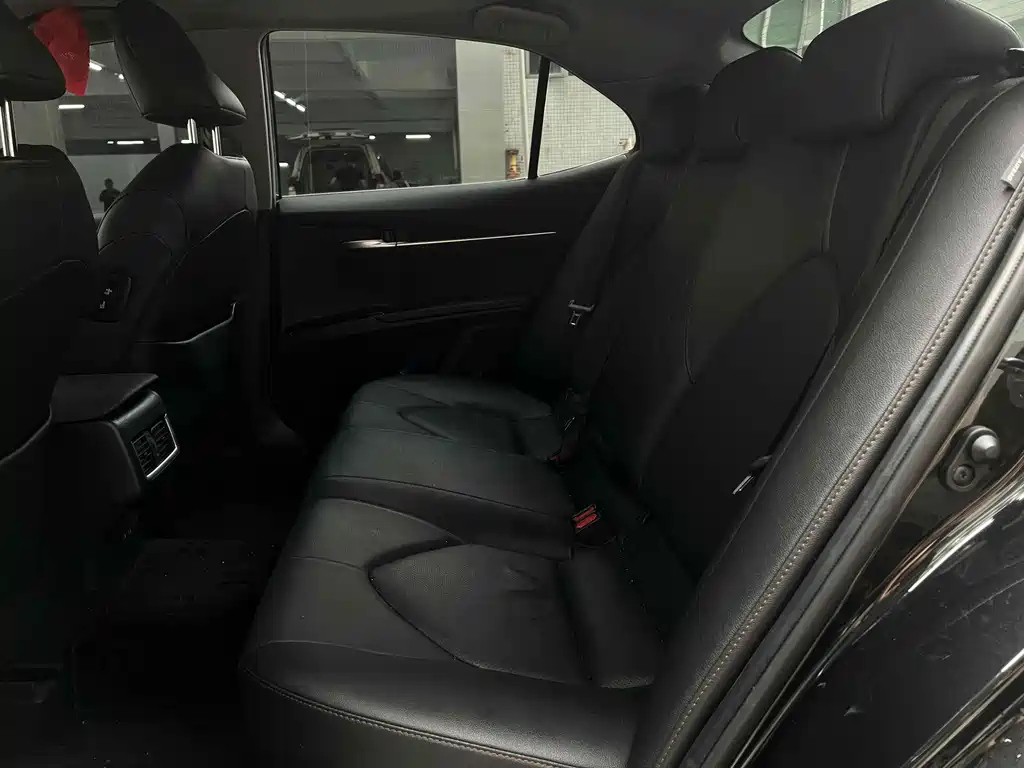 TOYOTA CAMRY 2023