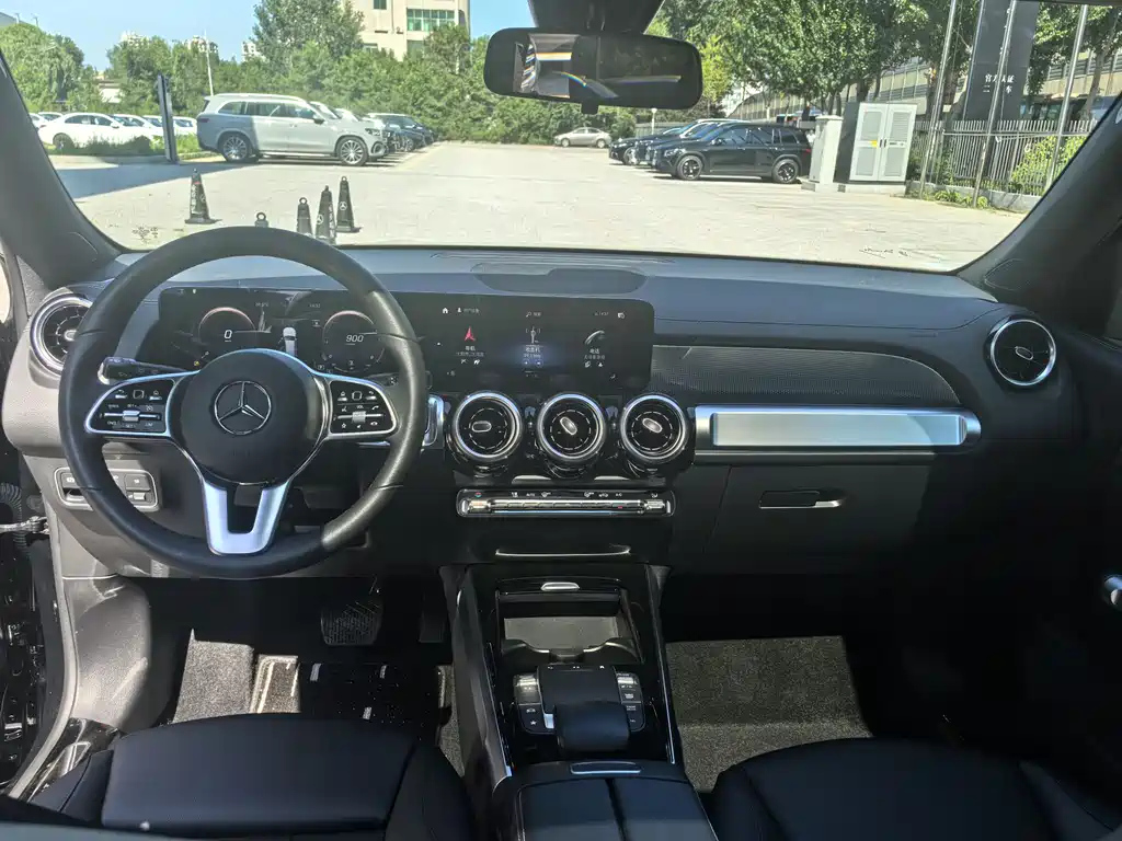 MERCEDES BENZ GLB 2022