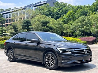 VOLKSWAGEN SAGITAR 2020