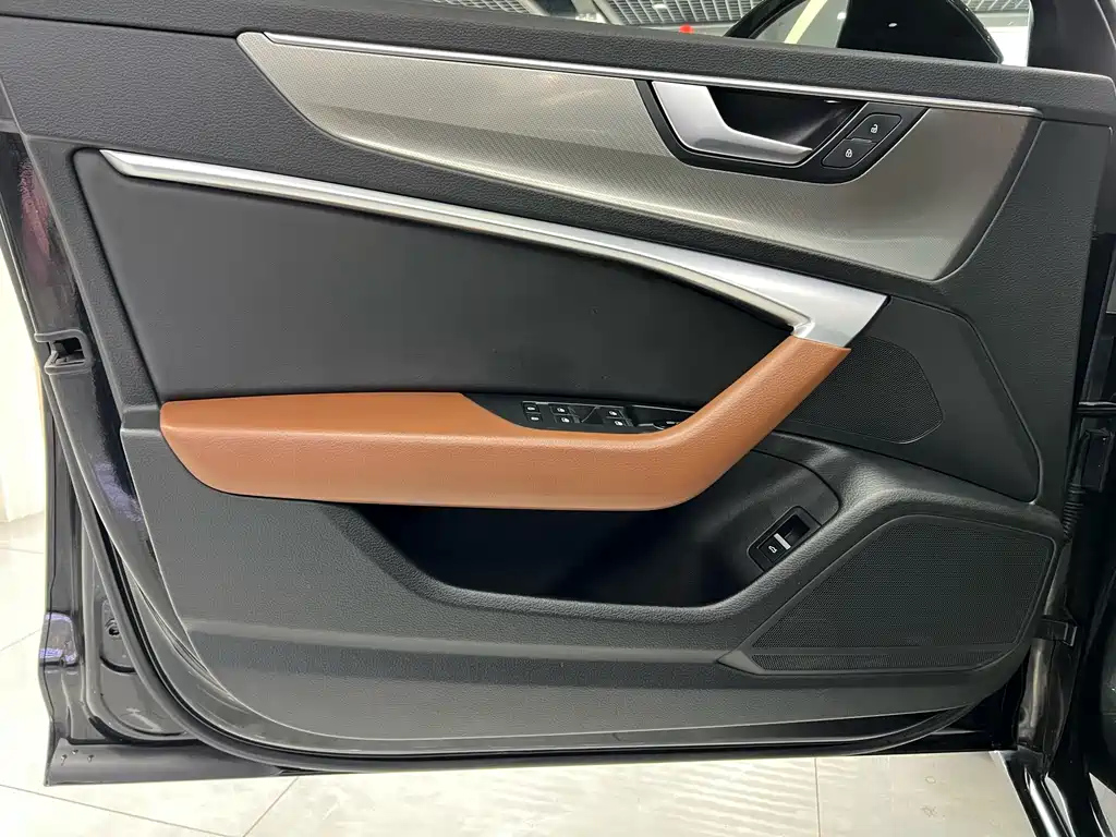 AUDI A6L 2021