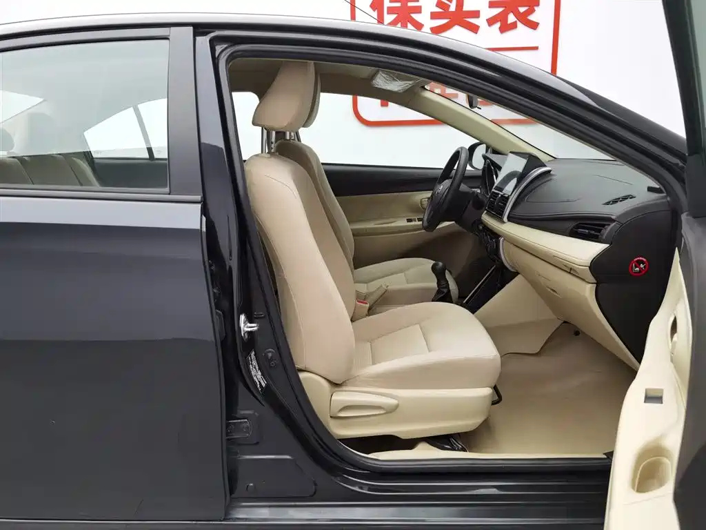 TOYOTA VIOS 2015
