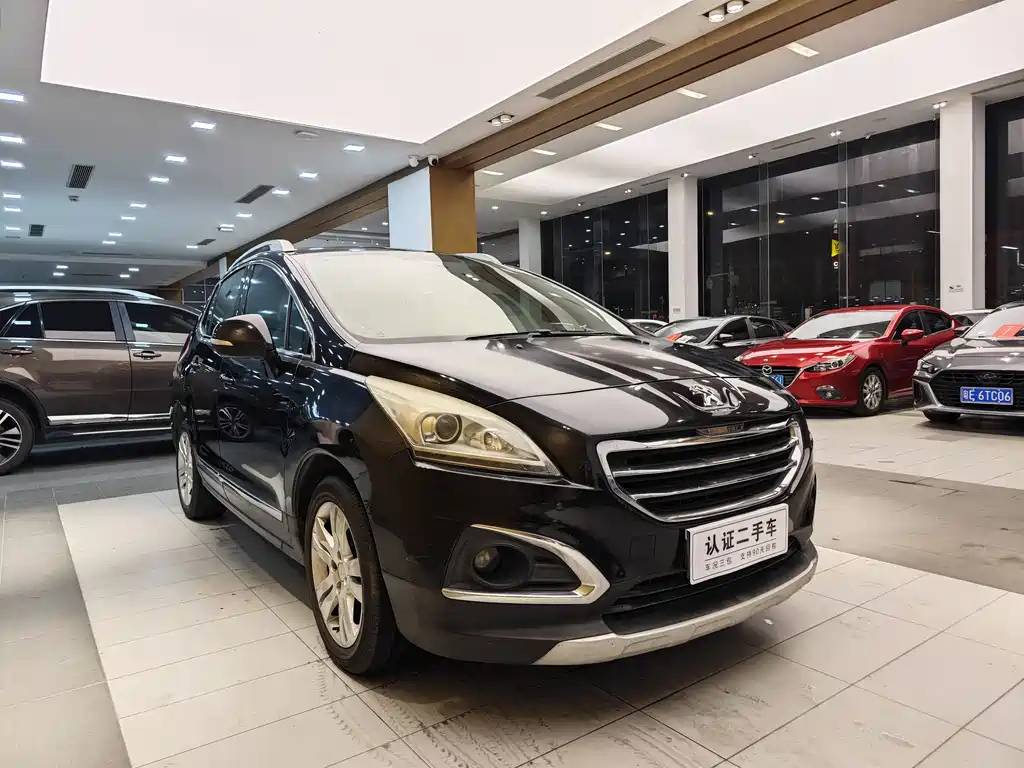 PEUGEOT 3008 2013