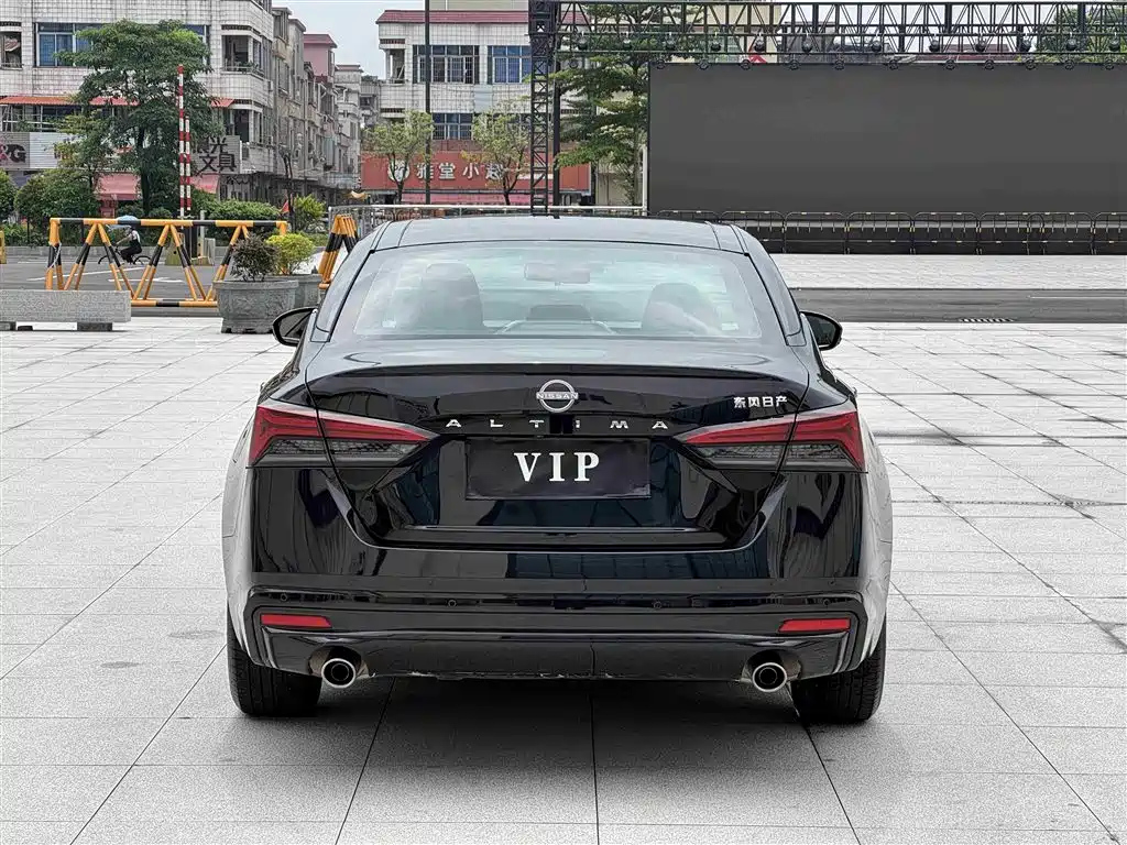 NISSAN TEANA 2022