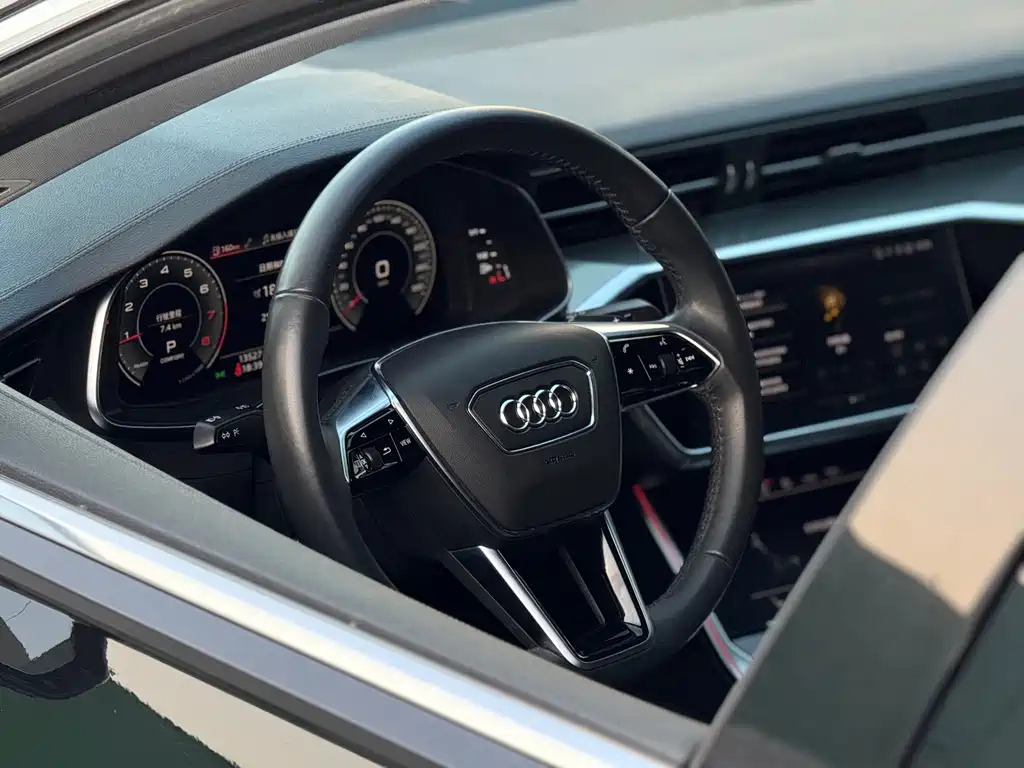 AUDI A6L 2021