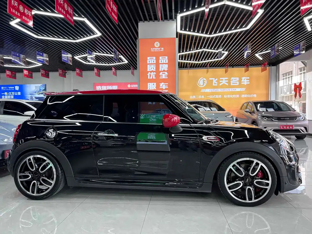 MINI JCW 2021