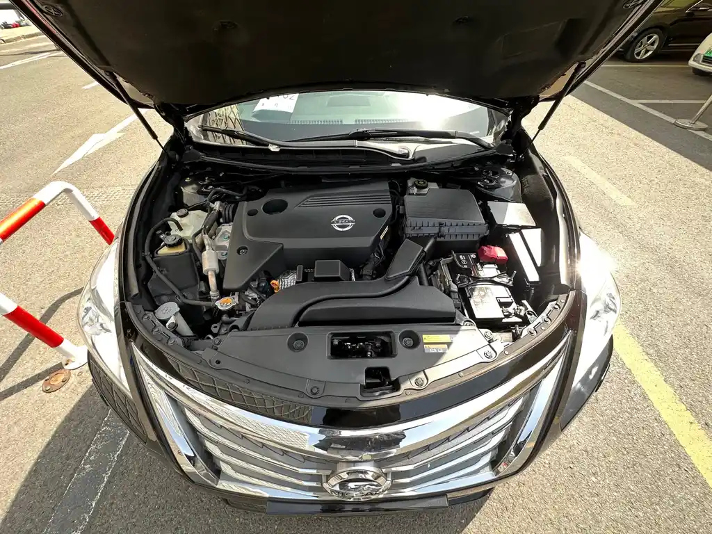 NISSAN TEANA 2015
