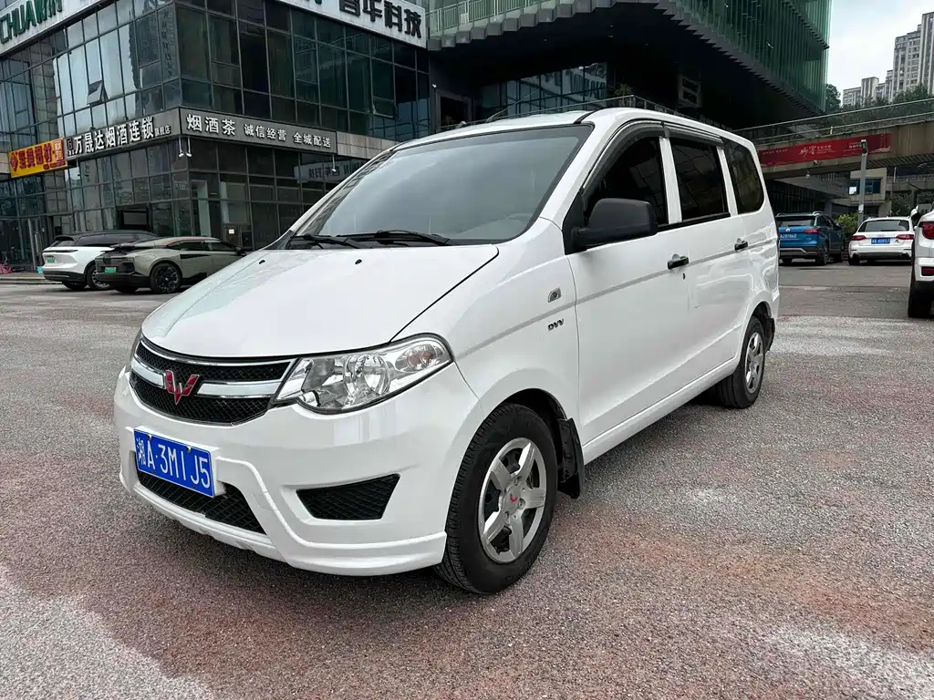 SGMW WULING HONGGUANG 2018