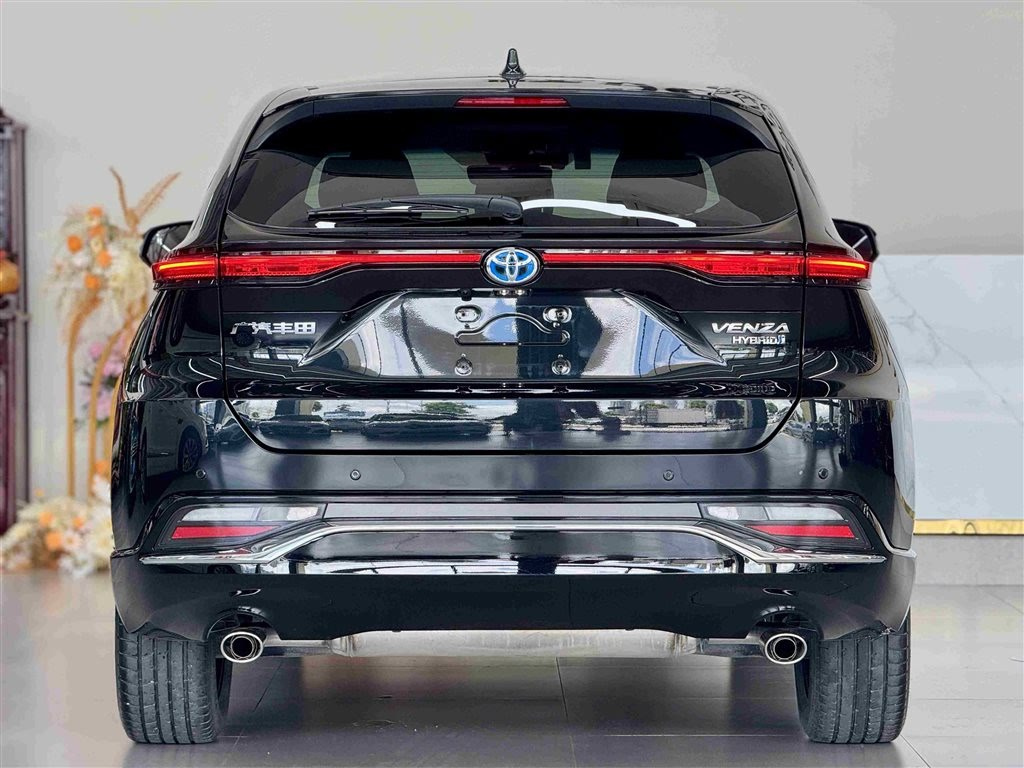 TOYOTA VENZA 2023