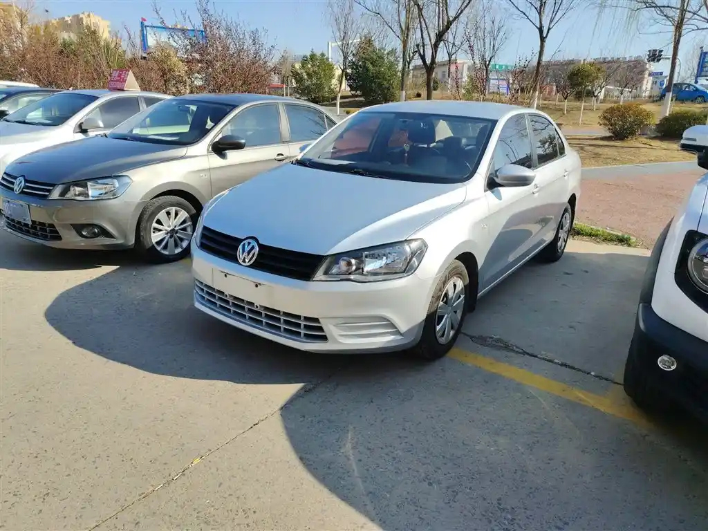VOLKSWAGEN JETTA 2015