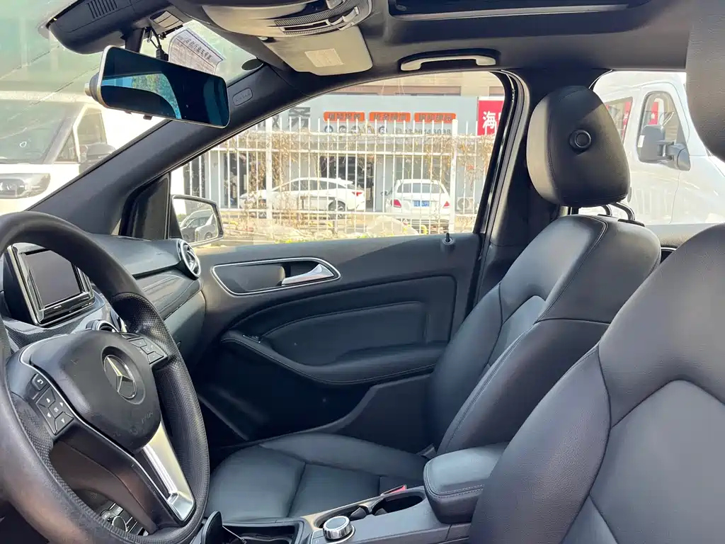MERCEDES BENZ B-CLASS 2012