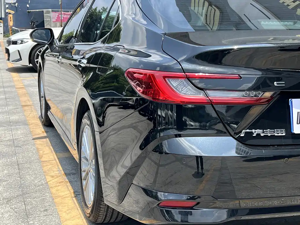 TOYOTA CAMRY 2024