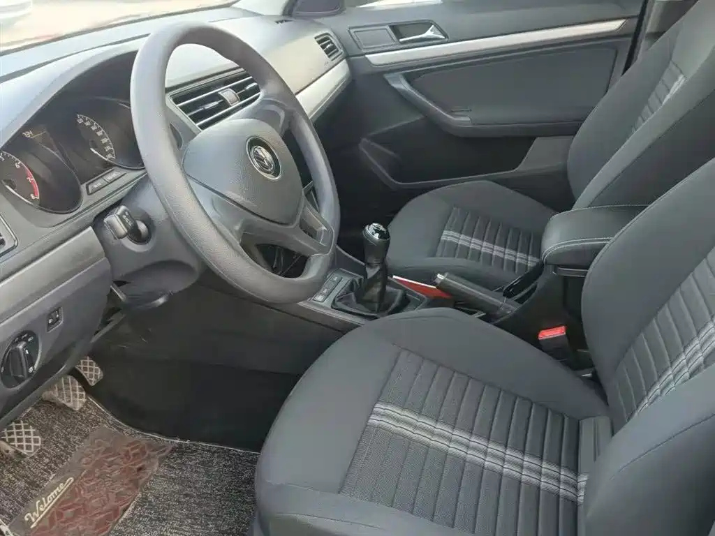 VOLKSWAGEN LAVIDA 2019