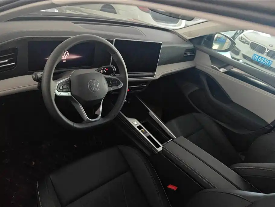 VOLKSWAGEN MAGOTAN 2024