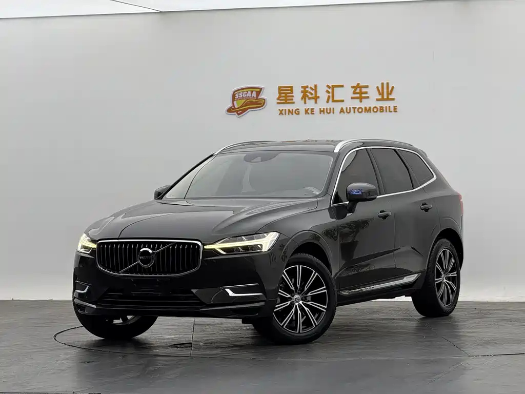 VOLVO XC60 2020