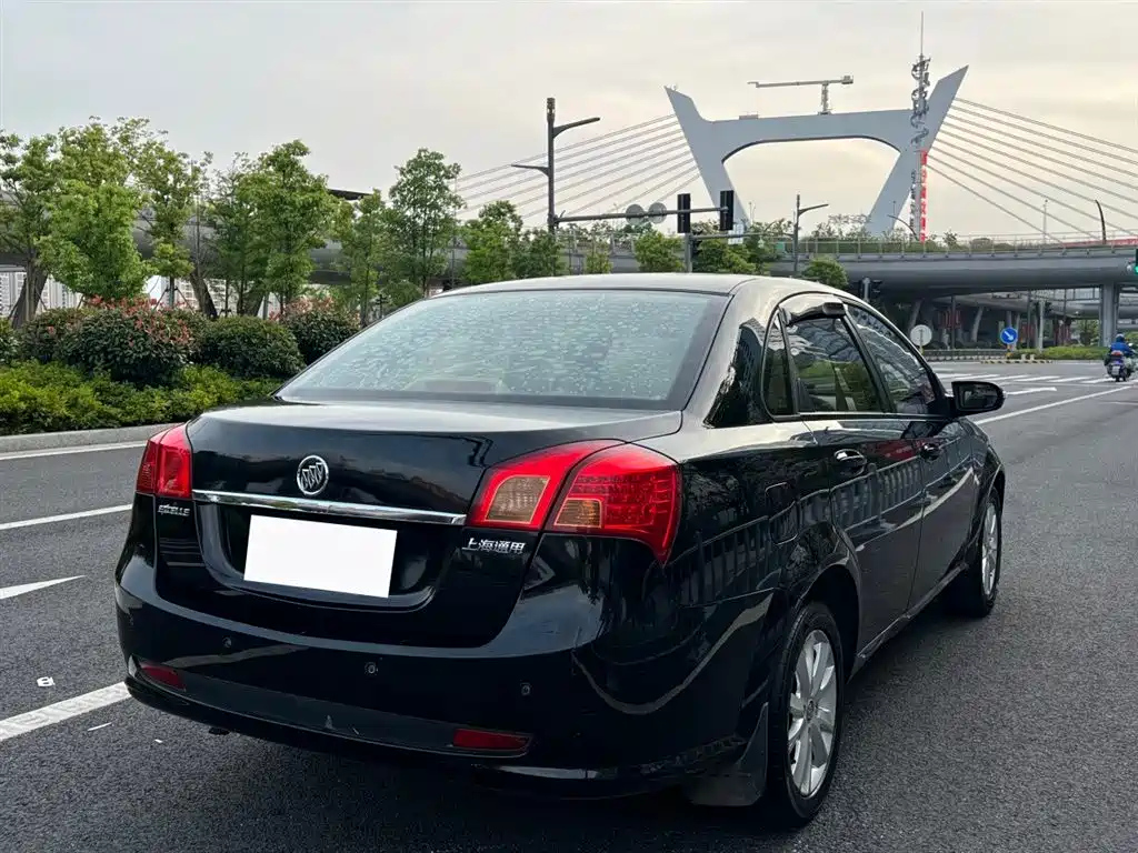 BUICK EXCELLE 2012
