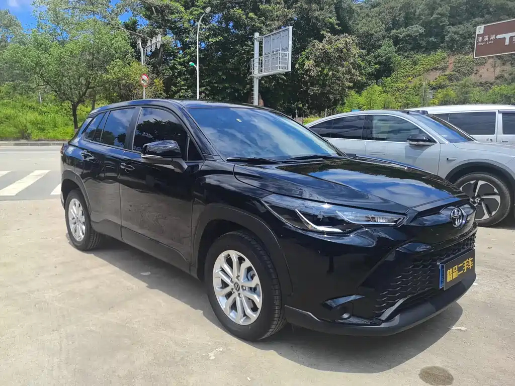 TOYOTA FRONTLANDER 2024