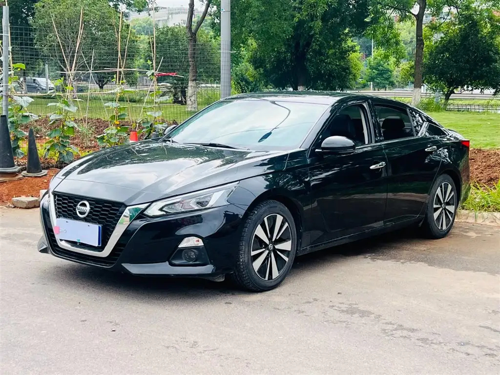 NISSAN TEANA