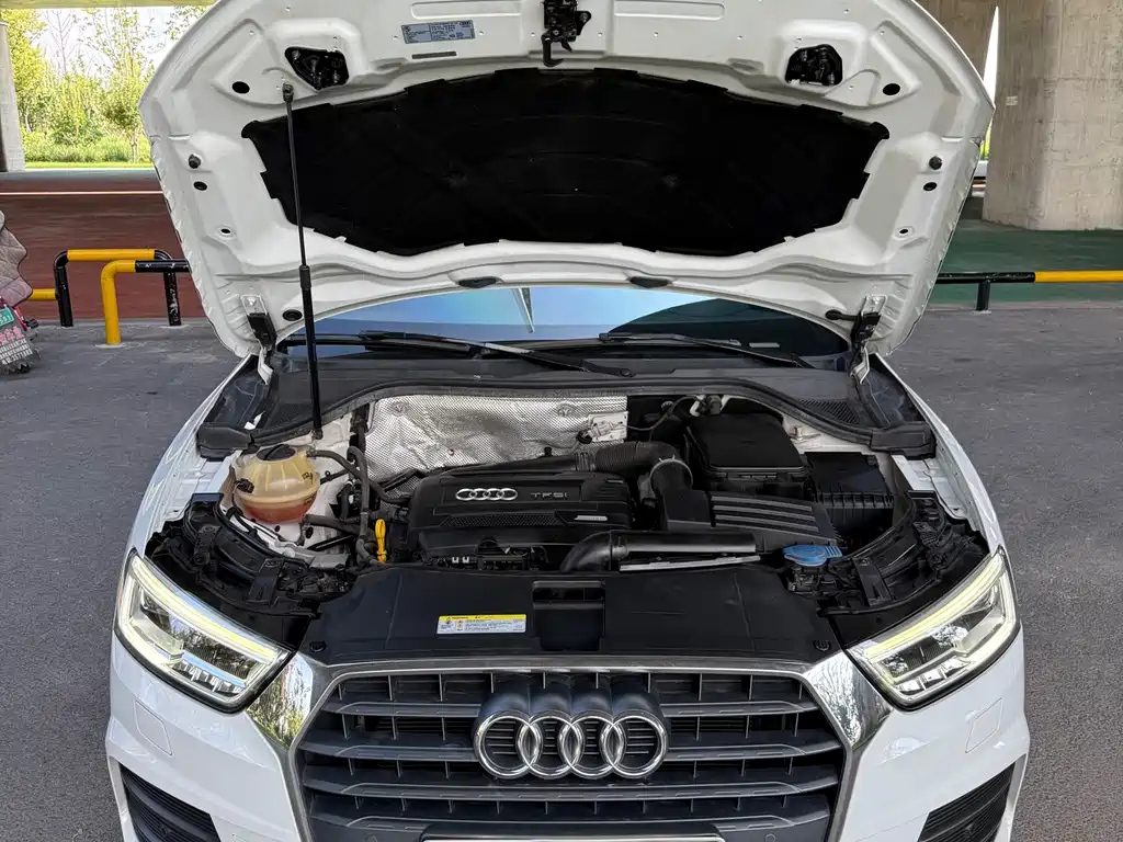 AUDI Q3 2017
