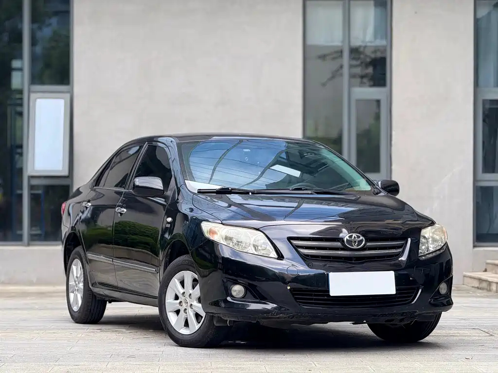 TOYOTA COROLLA 2010