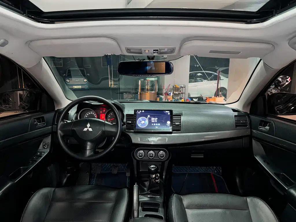 MITSUBISHI LANCER EX 2016