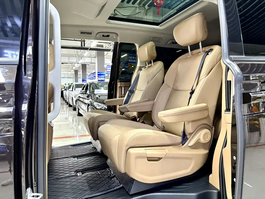 JAC REFINE REFINE RF8 2024