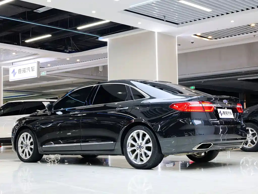 FORD TAURUS 2016