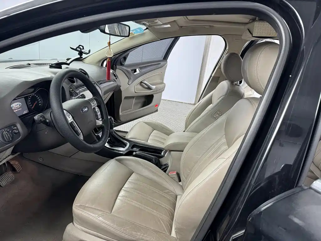 FORD MONDEO - WINNER 2012