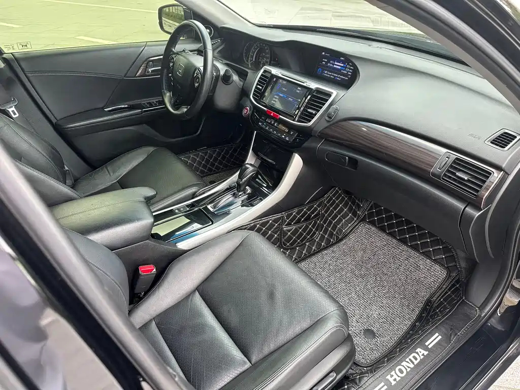 HONDA ACCORD 2018